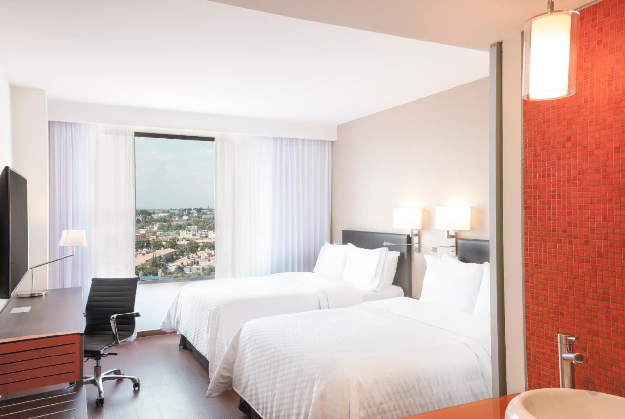 Fiesta Inn Parque プエブラ エクステリア 写真
