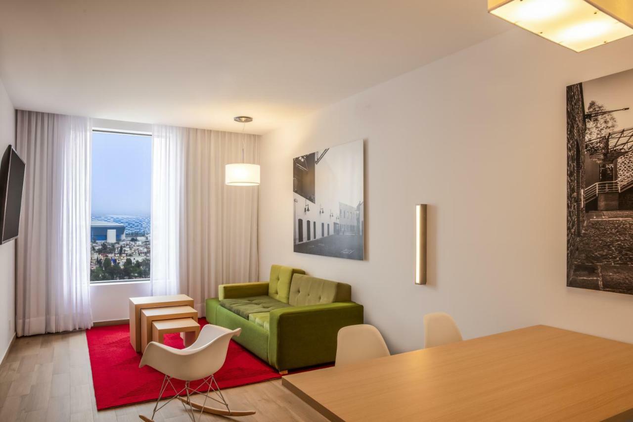 Fiesta Inn Parque プエブラ エクステリア 写真